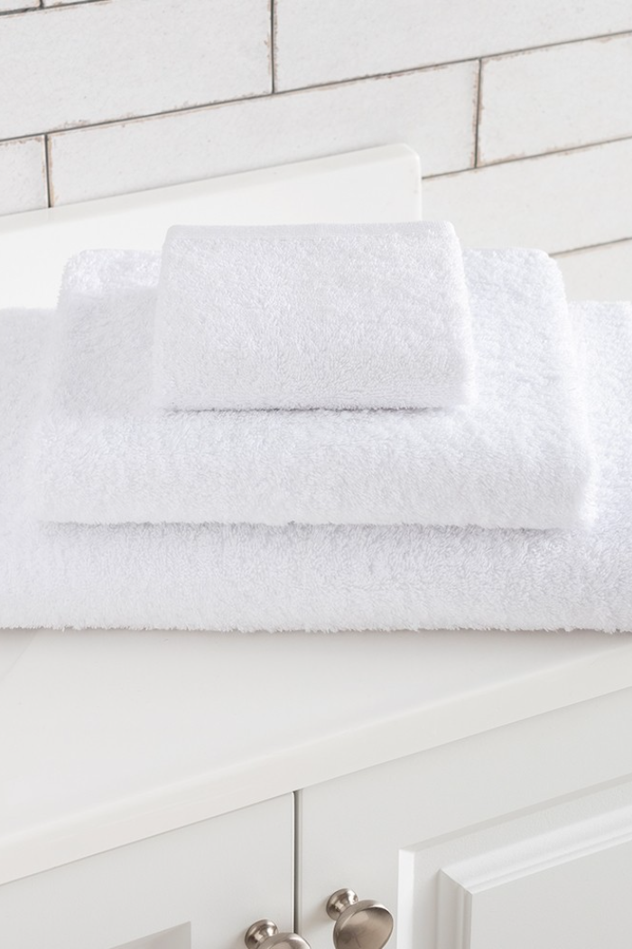 Signature Bath Towel — White