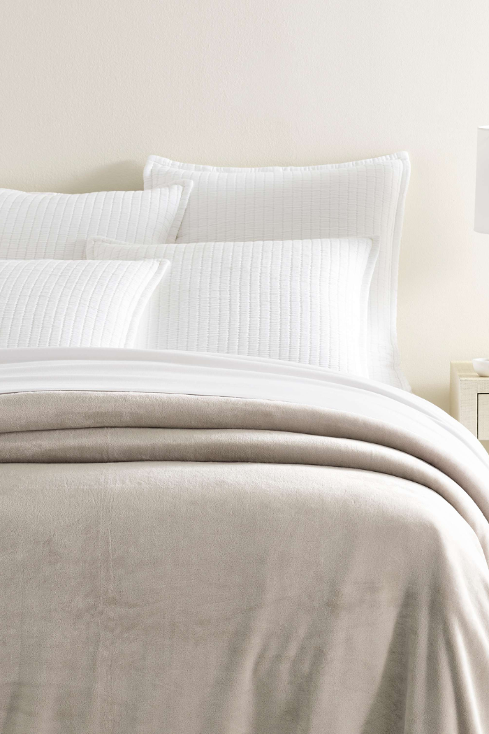 Dover Fleece Blanket — Grey