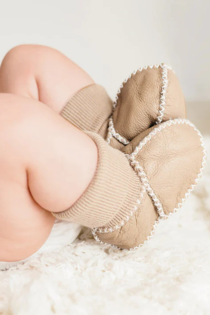 baby cozy booties | tan
