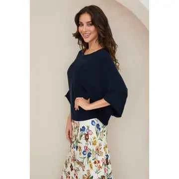 Crew neck batwing knit top