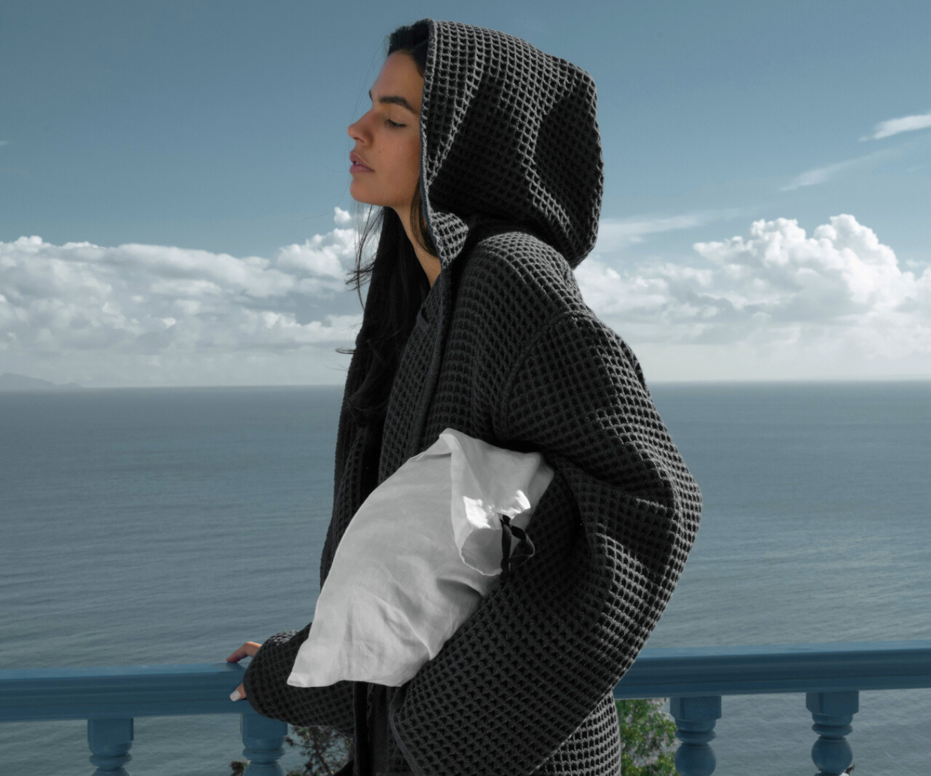 Honeycomb Cotton Bathrobe | Hooded Robe with Pockets in Charcoal