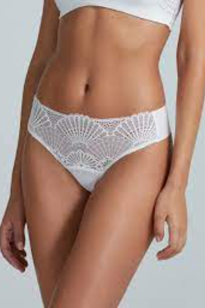 Butter + Lace Thong | Commando