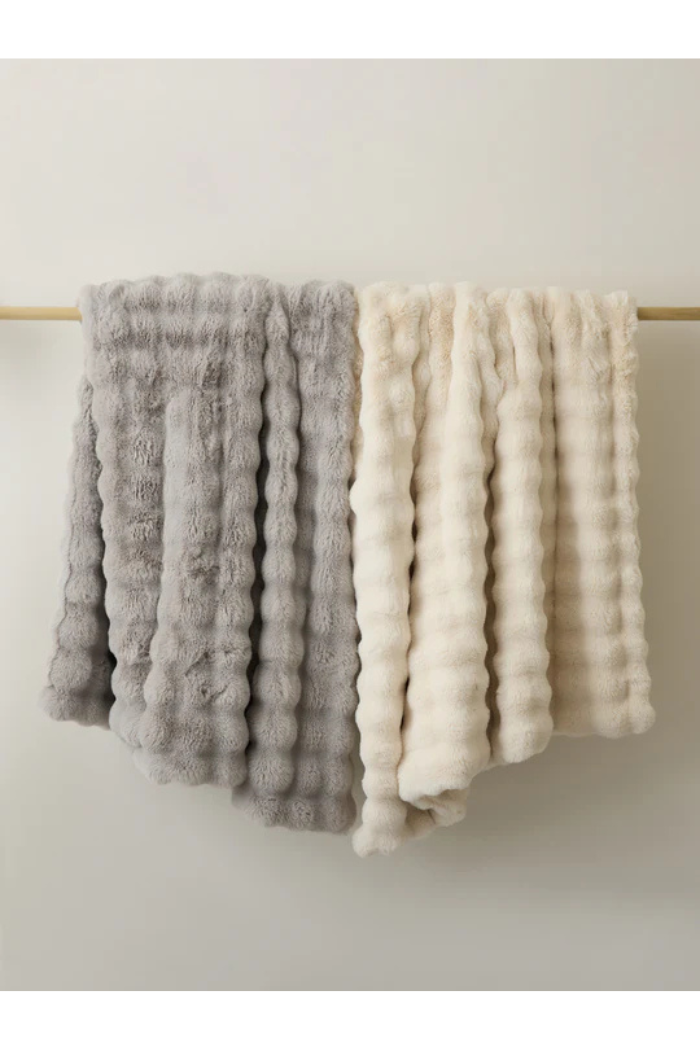 Bubble Cuddle Blanket | Cozy Earth