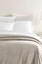 Dover Fleece Blanket — Grey