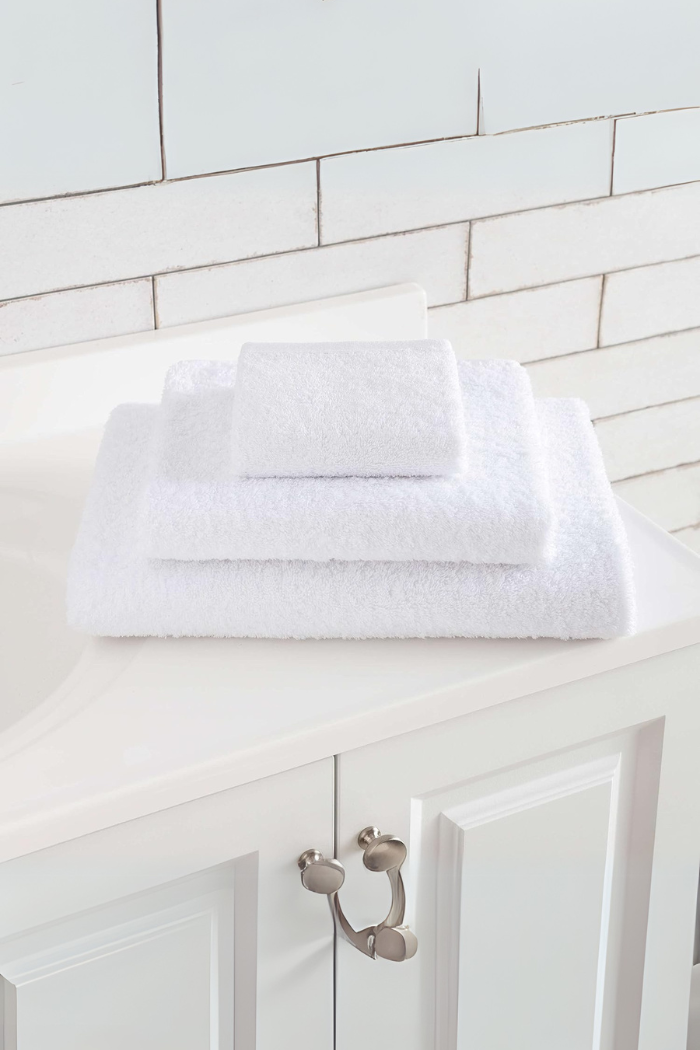 Signature white hand towel