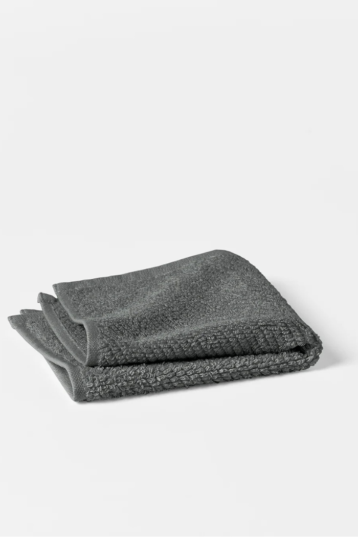 Air Weight Washcloth | Coyuchi