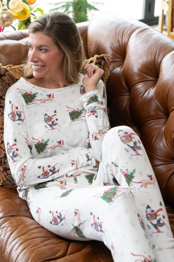 Long Pajama Set — Skiers & Dogs