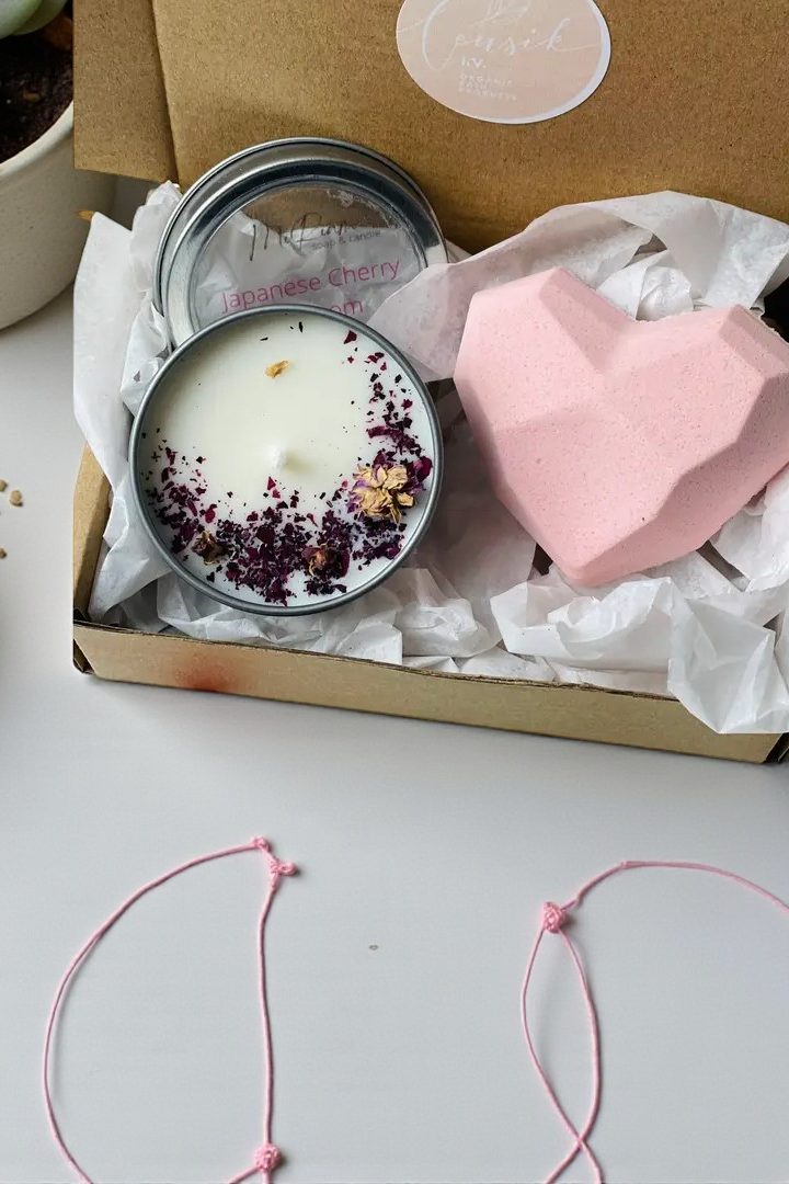 Love Spell Gift Box — alt 2