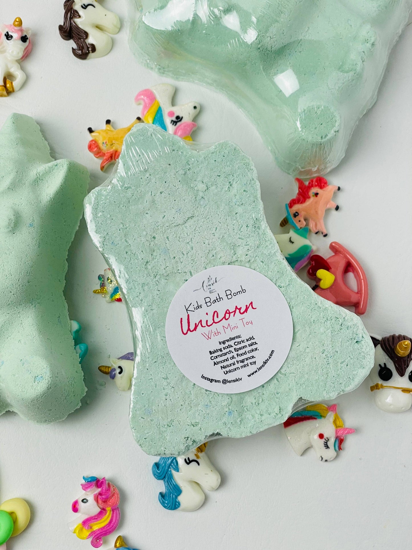 Magic Unicorn Bath Bomb with Surprise Toy