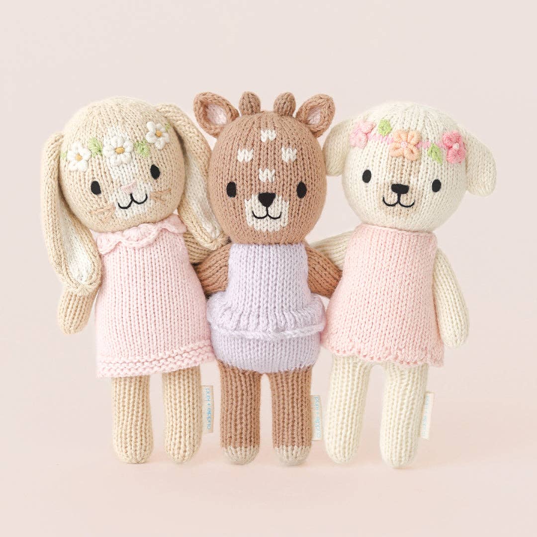 Charlotte the Dog | 6 in. | Cuddle + Kind