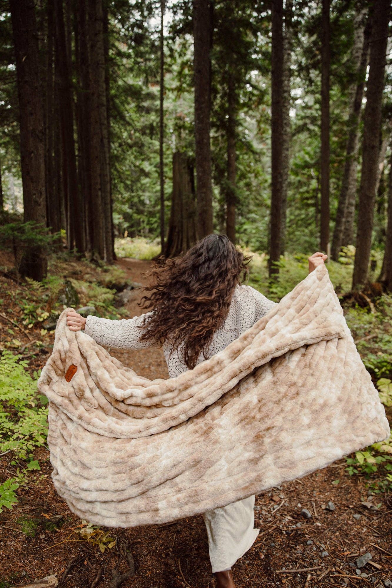 Cascade Throw Blanket – Luxury Faux Fur by Little Giraffe | Madeline + Oliver