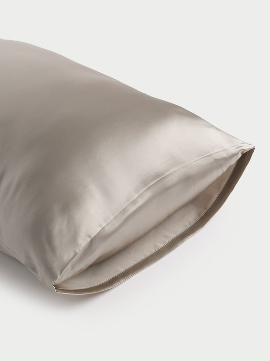 Silk pillowcase