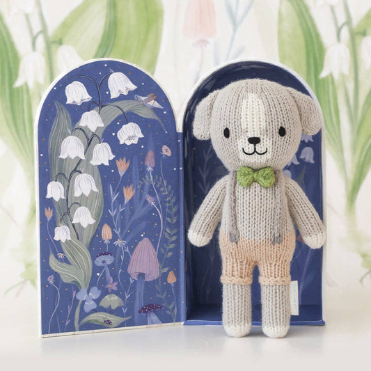 Noah the Dog | 6 in. | Cuddle + Kind