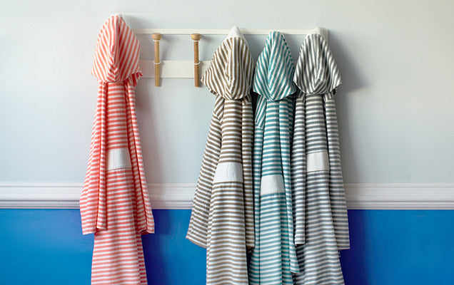 Seaside serenity stripe organic hooded short robe
