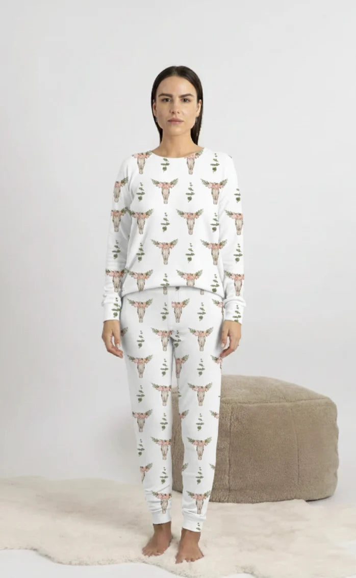 Aspen Dream Cozy Skull Long Pajama Set