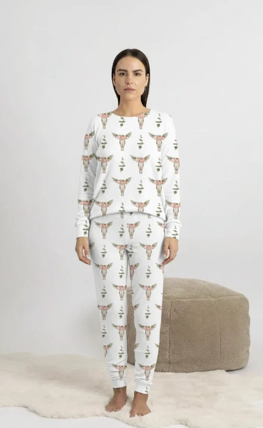 Aspen Dream Cozy Skull Long Pajama Set
