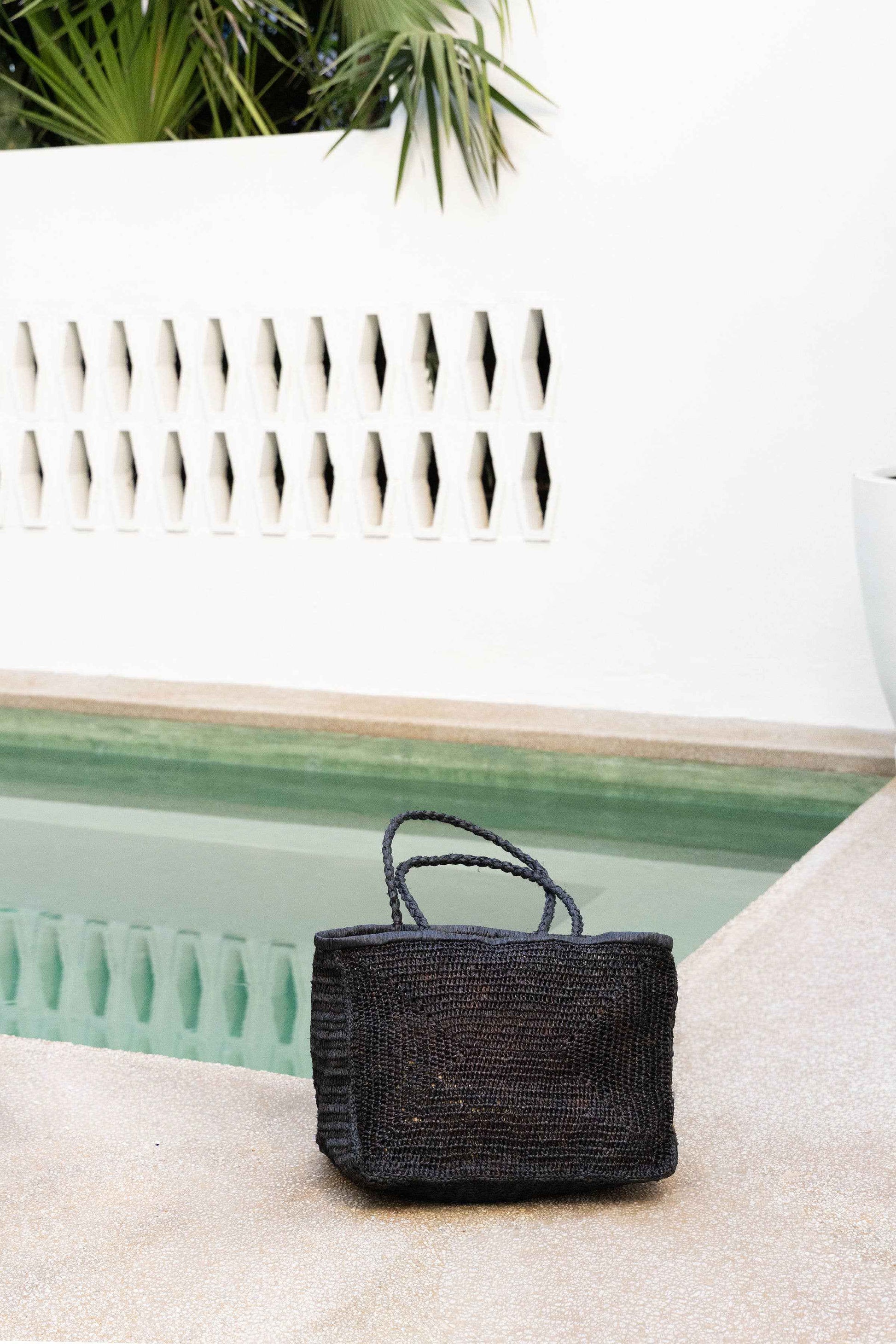 Clipa (xxl) tote bag beach bag raffia straw
