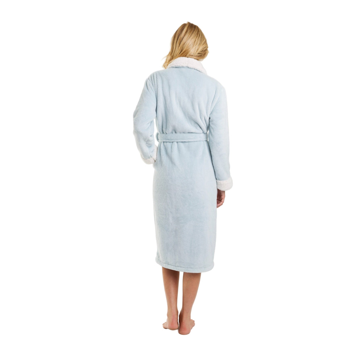 Cloud soft sherpa fleece robe