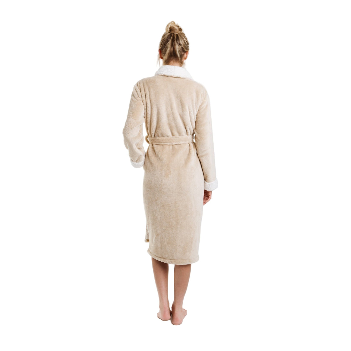 Cloud soft sherpa fleece robe