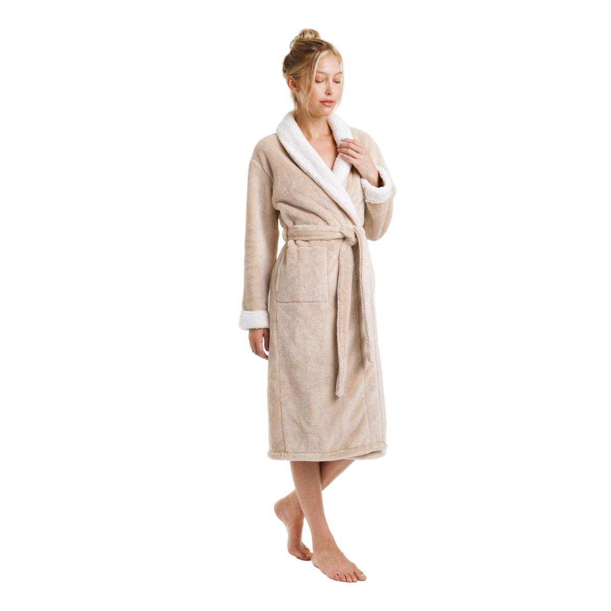Cloud soft sherpa fleece robe