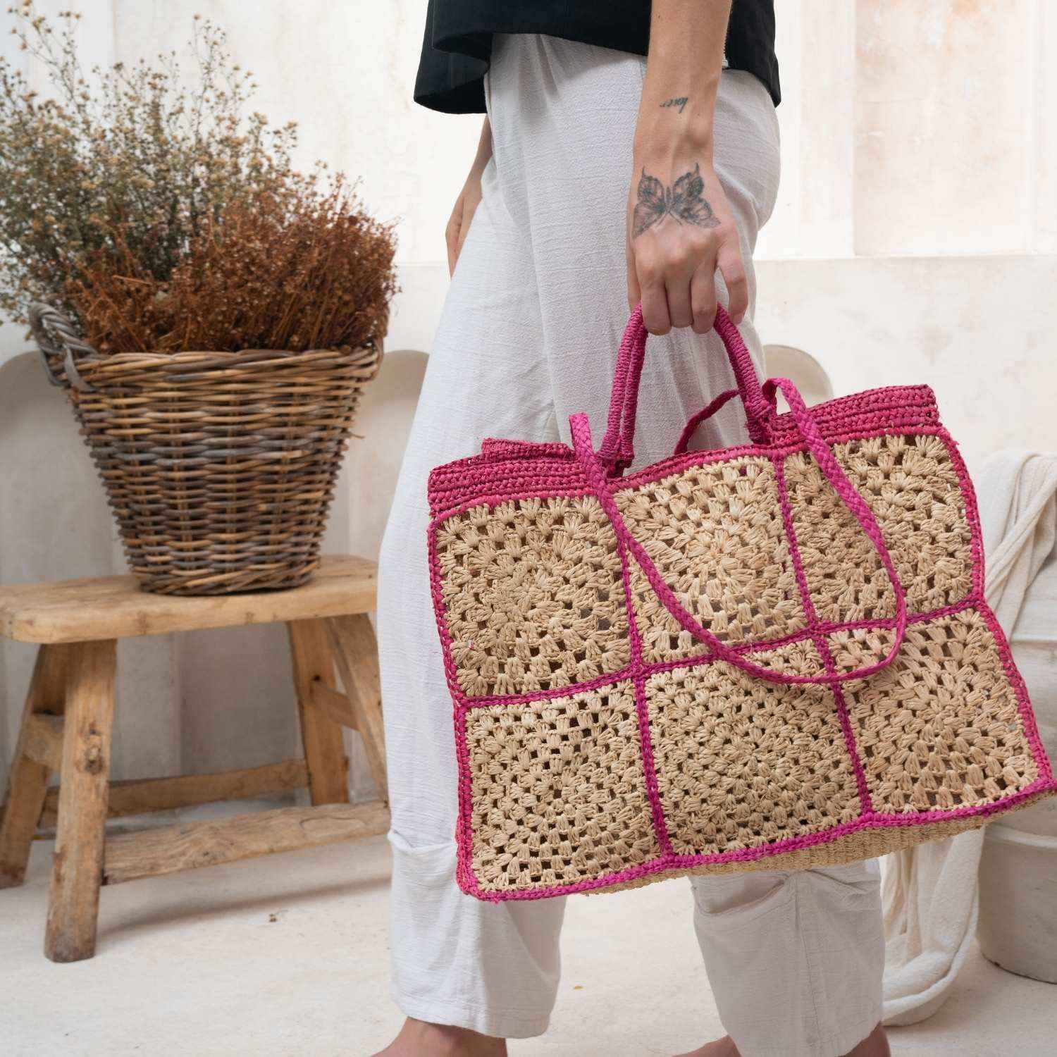 Carrey raffia tote bag