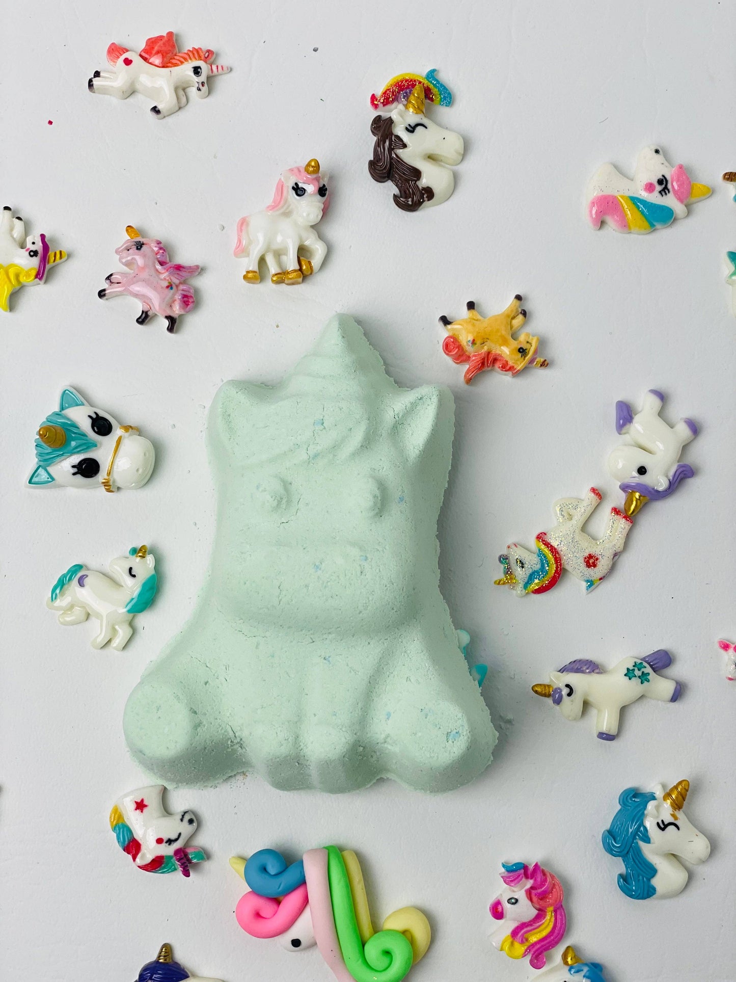 Magic Unicorn Bath Bomb with Surprise Toy